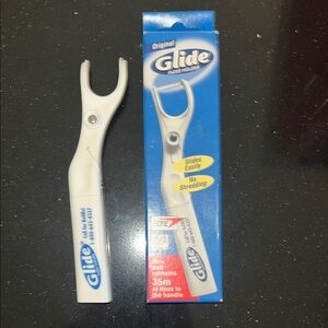 Glide White Plastic Floss Holder